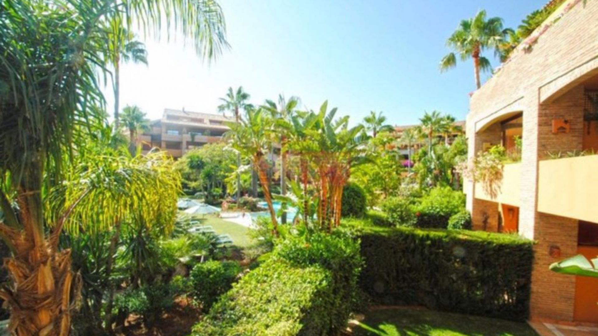 Alquiler a largo plazo - Apartamento - Marbella - Los Monteros