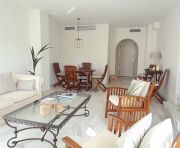 Alquiler a largo plazo - Apartamento - Marbella - Los Naranjos de Marbella