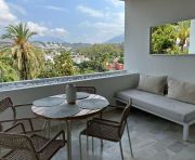 Alquiler a largo plazo - Apartamento - Marbella - Nueva Andalucia, Las Brisas