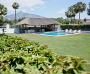 Alquiler a largo plazo - Chalet - Marbella - Nueva Andalucía