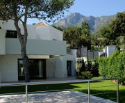 Alquiler a largo plazo - Chalet - Marbella - Sierra Blanca
