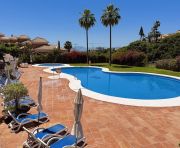 Alquiler a largo plazo - Semi separado - Marbella - Elviria