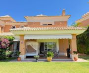 Alquiler a largo plazo - Semi separado - Marbella - Elviria