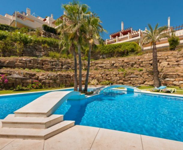 Apartamento - Alquiler a largo plazo - Marbella - Nueva Andalucia, Las Brisas