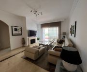 Försäljning - Lägenhet - Marbella - Nueva Andalucia, Aloha