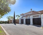 Försäljning - Villa - Estepona - Los Flamingos