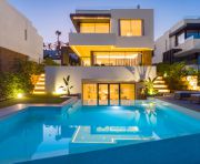 Försäljning - Villa - Estepona - New Golden Mile