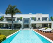 Försäljning - Villa - Marbella - East Marbella