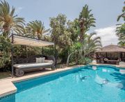Försäljning - Villa - Marbella - Los Naranjos de Marbella