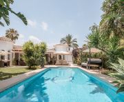 Försäljning - Villa - Marbella - Los Naranjos de Marbella