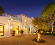 Försäljning - Villa - Marbella - Nueva Andalucia, Aloha