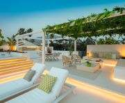 Försäljning - Villa - Marbella - Nueva Andalucia, Aloha