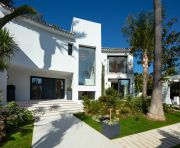 Försäljning - Villa - Marbella - Nueva Andalucia, Las Brisas