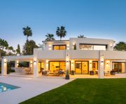 Försäljning - Villa - Marbella - Nueva Andalucia, Las Brisas