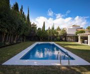 Försäljning - Villa - Marbella - Nueva Andalucía