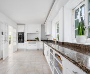 Försäljning - Villa - Marbella - Nueva Andalucía