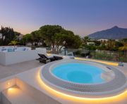 Försäljning - Villa - Marbella - Nueva Andalucía