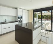 Försäljning - Villa - Marbella - Nueva Andalucía