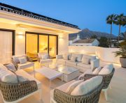 Försäljning - Villa - Marbella - Nueva Andalucía