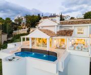 Försäljning - Villa - Marbella - Nueva Andalucía