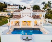 Försäljning - Villa - Marbella - Nueva Andalucía