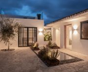 Försäljning - Villa - Marbella - Nueva Andalucía