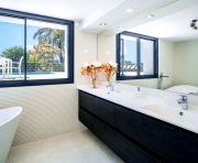 Försäljning - Villa - Marbella - Nueva Andalucía