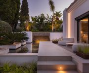 Försäljning - Villa - Marbella - Nueva Andalucía