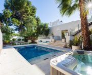 Försäljning - Villa - Marbella - Nueva Andalucía