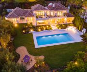 Försäljning - Villa - Marbella - Nueva Andalucía