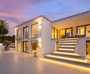 Försäljning - Villa - Marbella - Nueva Andalucía