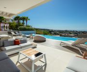 Försäljning - Villa - Marbella - Nueva Andalucía