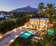 Försäljning - Villa - Marbella - Nueva Andalucía