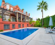 Försäljning - Villa - Marbella - Puerto Banús