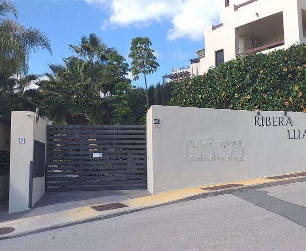 Lägenhet - Försäljning - Estepona - Selwo