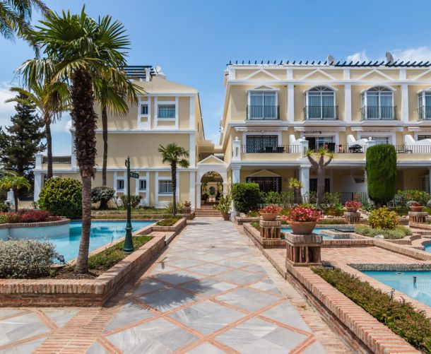 Lägenhet - Försäljning - Marbella - Nueva Andalucia, Aloha