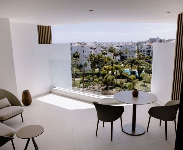 Lägenhet - Långtidsuthyrning - Estepona - LHR-099-JL