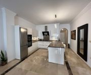Продажи - Квартира - Marbella - Nueva Andalucia, Aloha