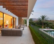 Продажи - Вилла - Estepona