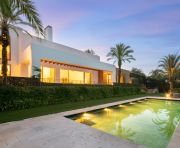 Продажи - Вилла - Estepona