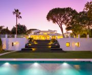 Продажи - Вилла - Marbella - Nueva Andalucia, Aloha