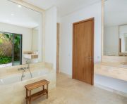 Sales - Villa - Estepona