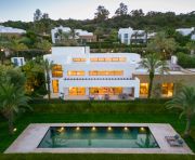 Sales - Villa - Estepona