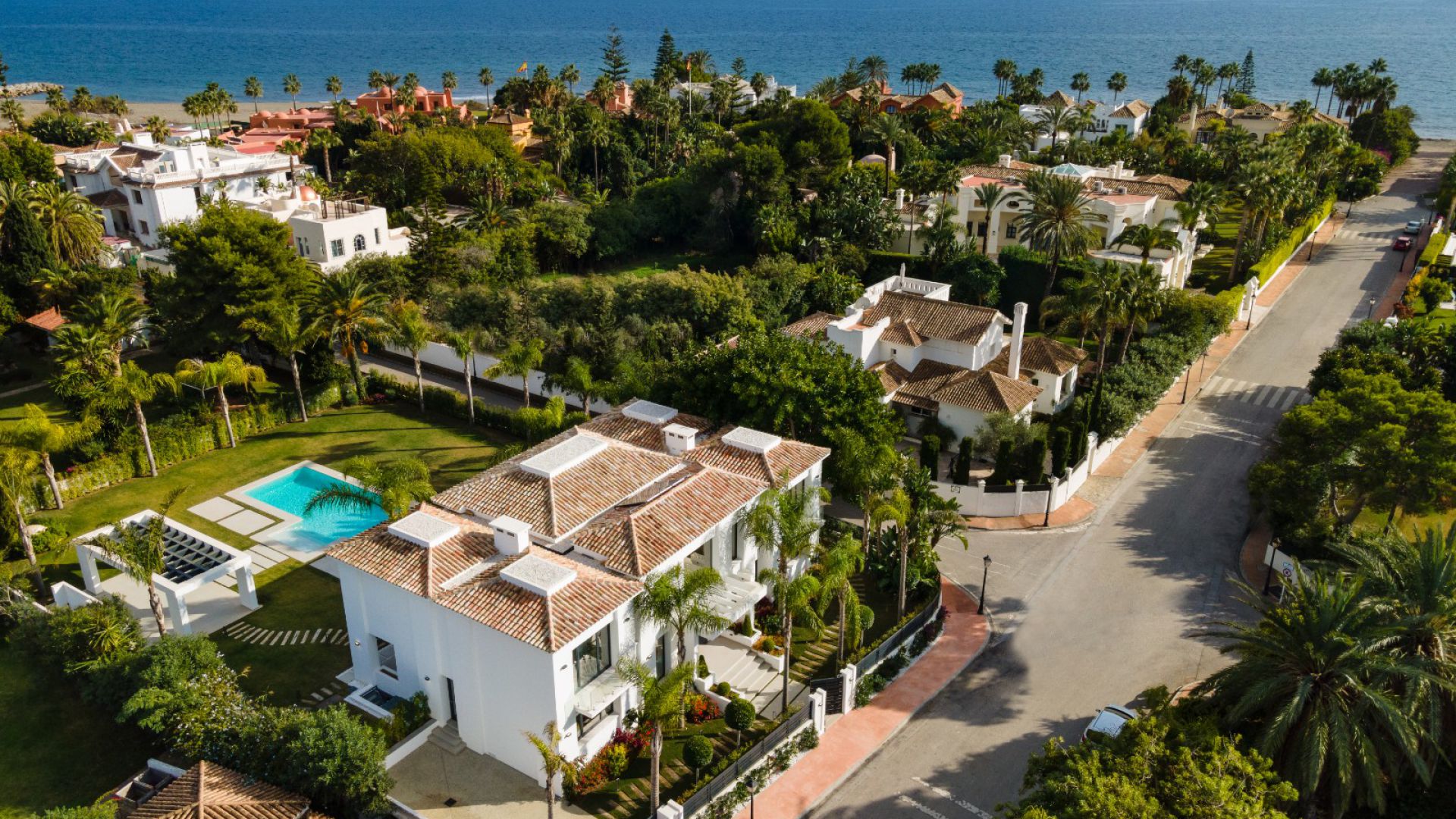 Sales - Villa - Marbella - Guadalmina Baja