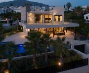 Sales - Villa - Marbella - Nueva Andalucia, Aloha