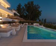 Sales - Villa - Marbella - Nueva Andalucia, Aloha