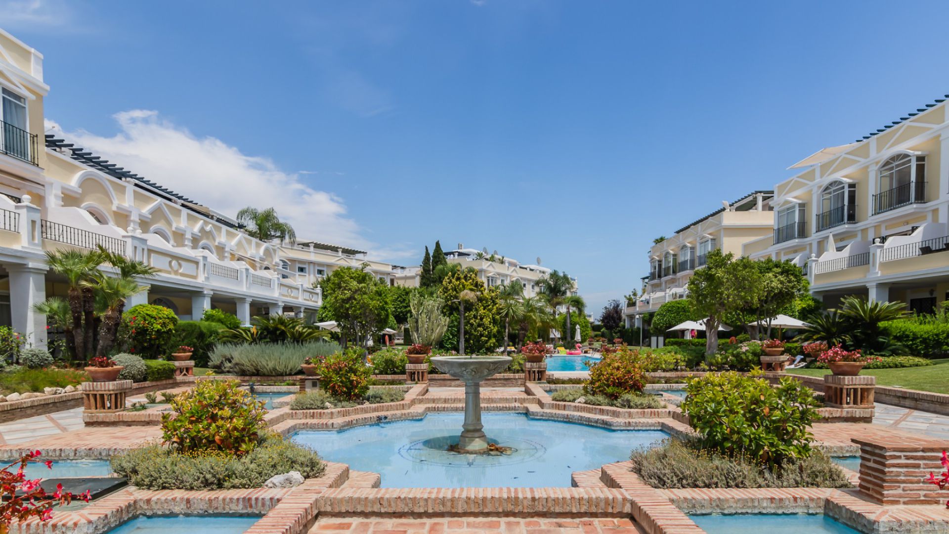 Venta - Apartamento - Marbella - Nueva Andalucia, Aloha