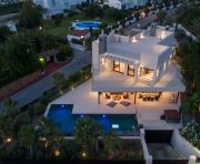 Venta - Chalet - Marbella - Nueva Andalucia, Aloha