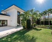 Venta - Chalet - Marbella - Nueva Andalucía