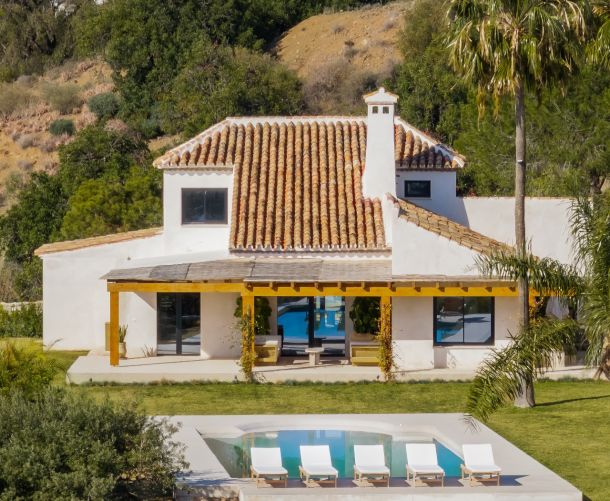 Villa - Försäljning - Estepona - LHVC-216-JL